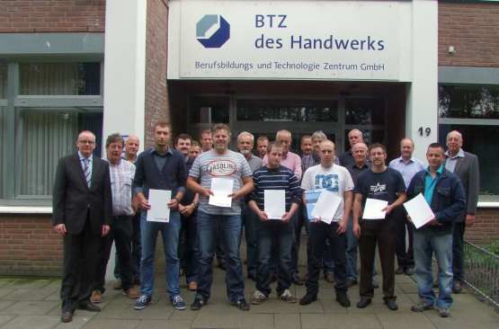 Die erfolgreichen Pr&uuml;flinge.